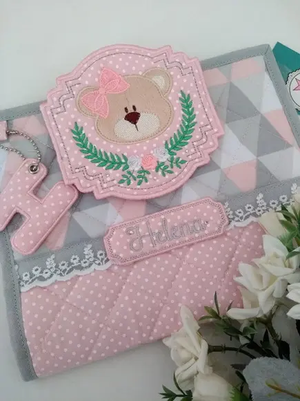 Capa Carteira de Vacina - Ursa Rosa