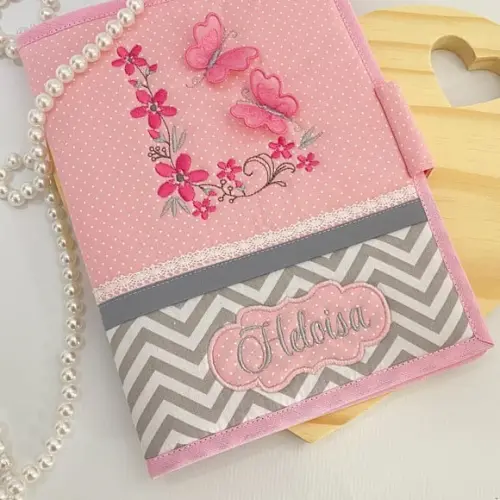 Capa Carteira de Vacinas Borboletas Rosa