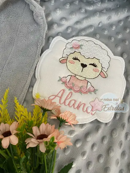 Cobertor para bebê pipoquinha personalizado Ovelha
