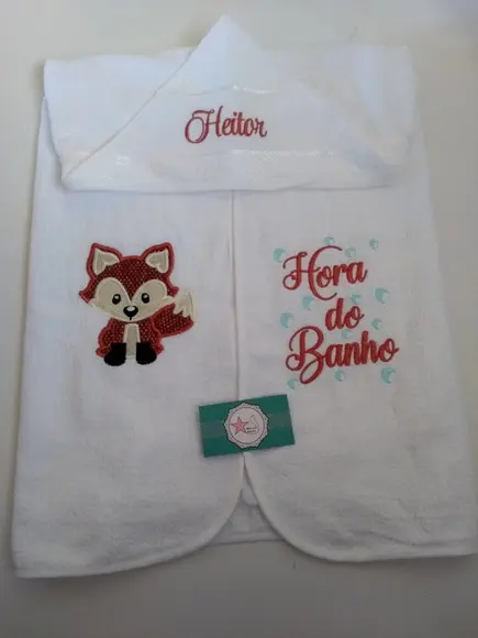 Kit Toalha de Banho Bebê com capuz, fraldinha de boca 4 pç