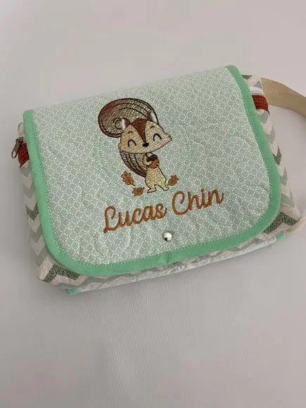 Necessaire Porta Lenço Umedecido e Fraldas Esquilo