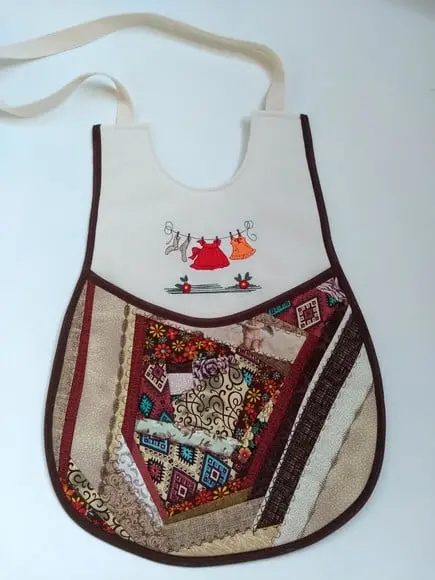 Porta prendedor de roupas - Marrom