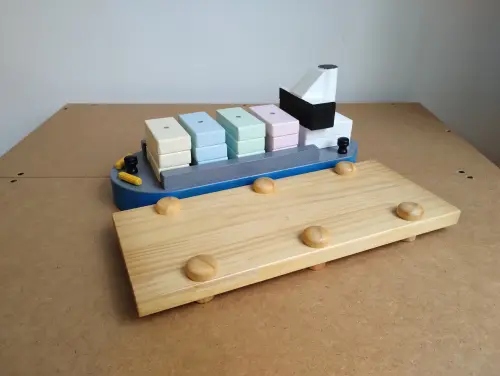 Navio Cargueiro Madeira Magnético Educativo STEM Montessori