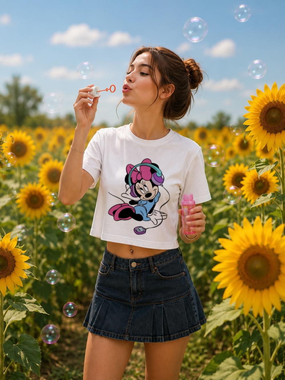 Cropped Minnie