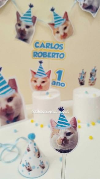 Kit Bandeirola com Foto, Topper, Display e Chapéu Gato