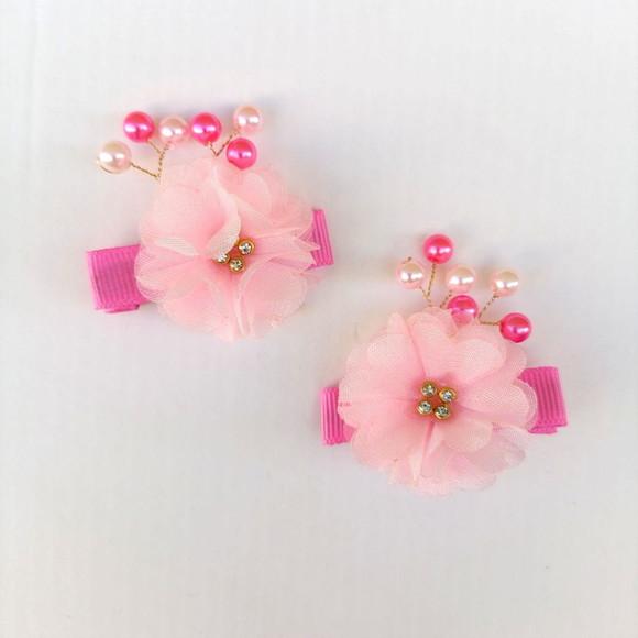 Parzinho de Presilhas Bico de Pato com Flores