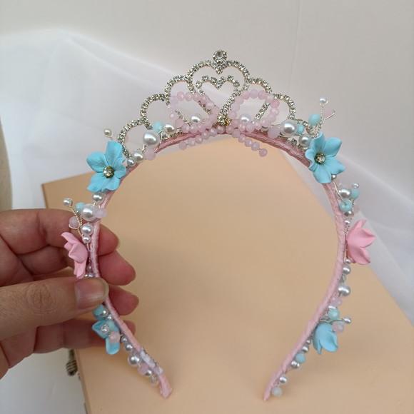 Tiara com Coroa de Strass e Flores