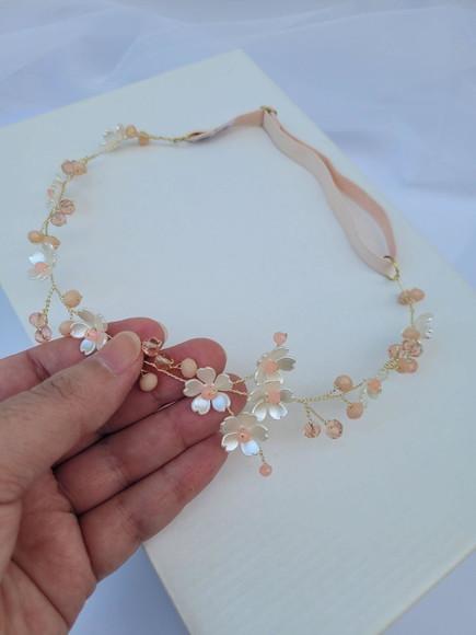 Tiara Infantil Alicia Aramada com Florzinhas Peroladas