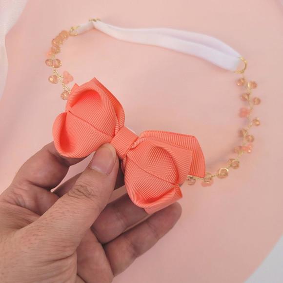 Tiara Infantil Cecília Aramada com Cristais e Laço Coral