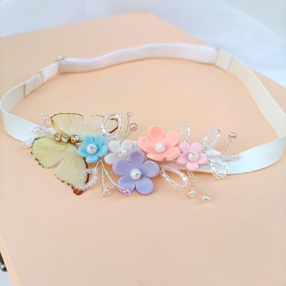 Tiara Infantil Clara com Flores de Porcelana