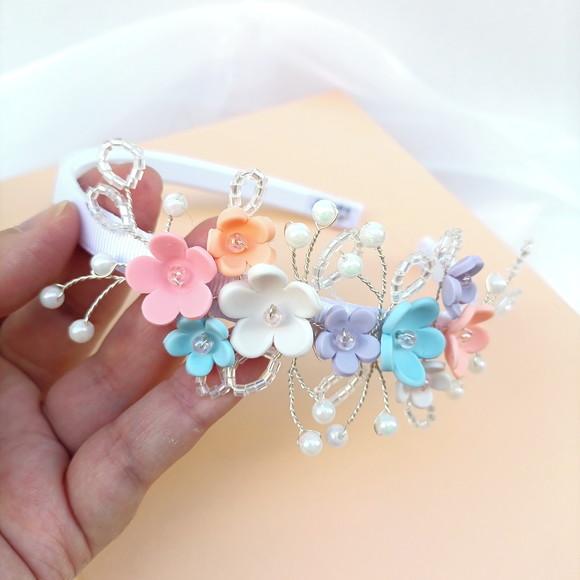 Tiara Infantil Hadassa Arco com Flores Candy Colors