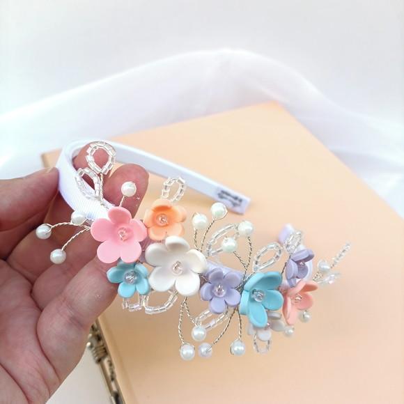 Tiara Infantil Hadassa Arco com Flores Candy Colors