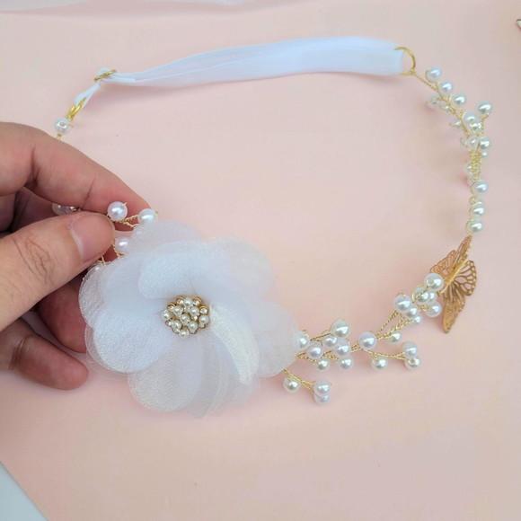 Tiara Infantil Isabela com Pérolas e Flor