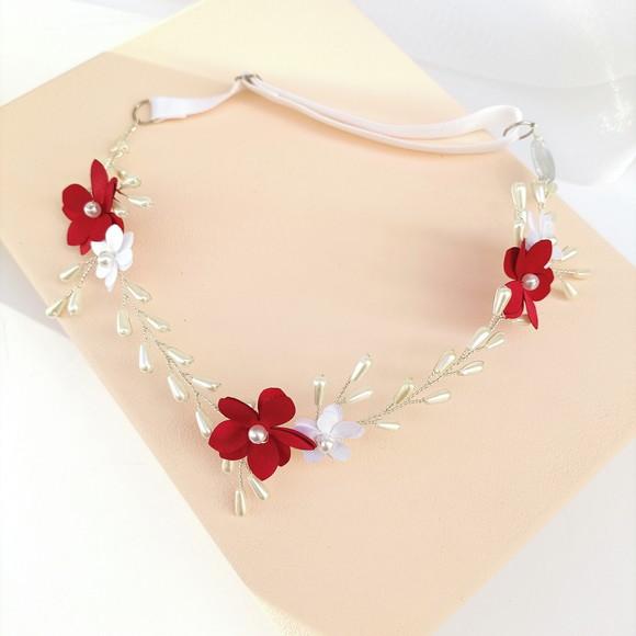 Tiara Infantil Louise com Pérolas e Flores de Cetim