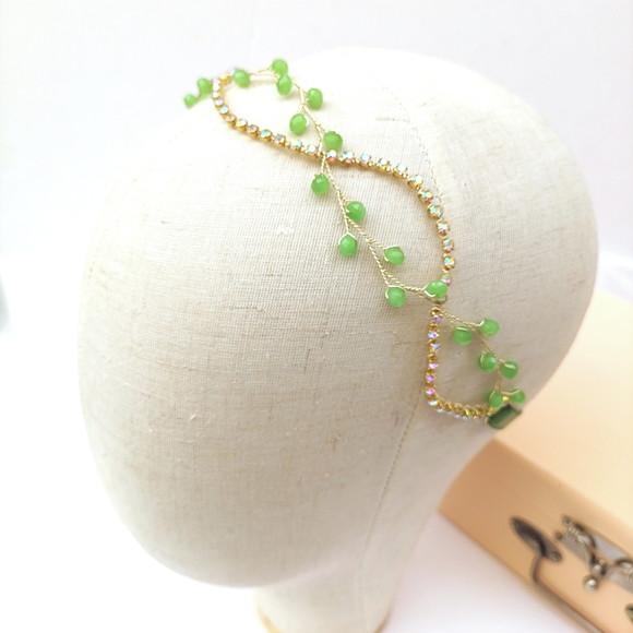 Tiara Sarah com Strass e Cristais Verde