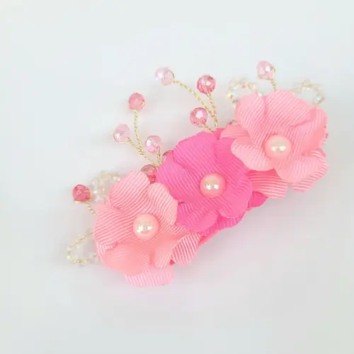 Presilha Bico de Pato Liz com Flores e Aramado Rosa