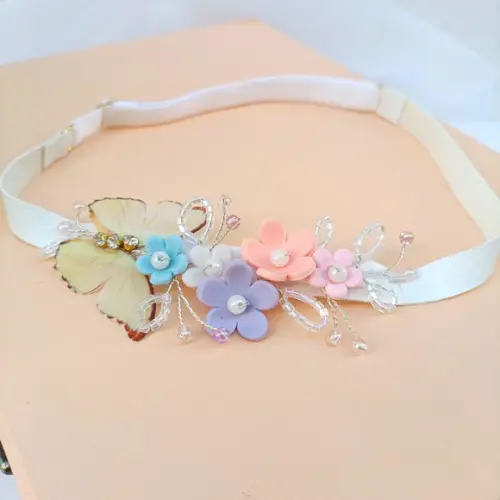 Tiara Infantil Clara com Flores de Porcelana