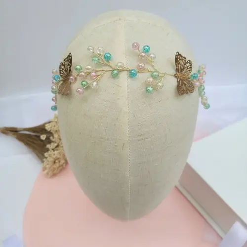 Tiara Infantil Elis Aramada com Missangas e Borboleta