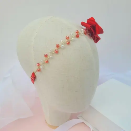 Tiara Infantil Elisa Aramada com Laço Vermelho