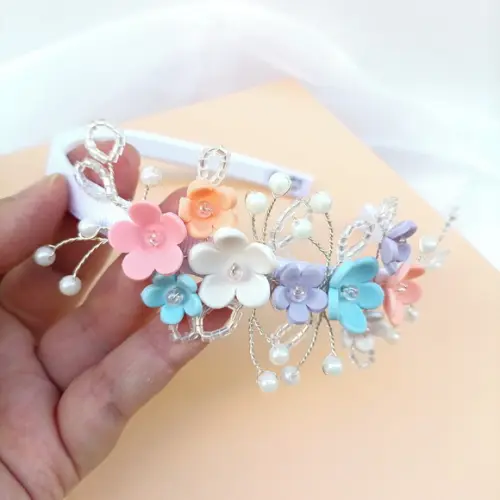 Tiara Infantil Hadassa Arco com Flores Candy Colors
