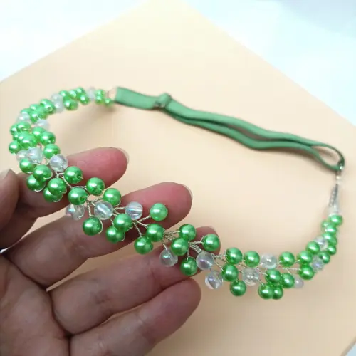 Tiara Infantil Lavínia Aramada Pérolas Verde