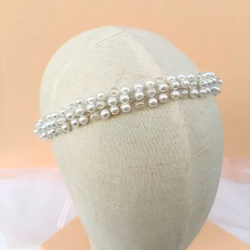 Tiara Infantil Lavínia Aramada Pérolas
