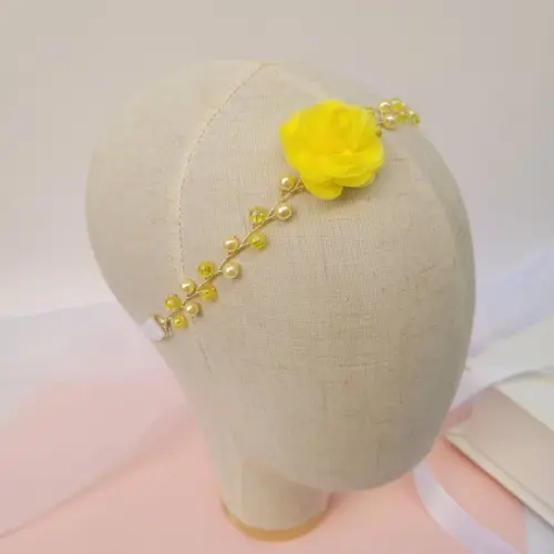 Tiara Infantil Luiza Aramada com Flor de Organza Amarela