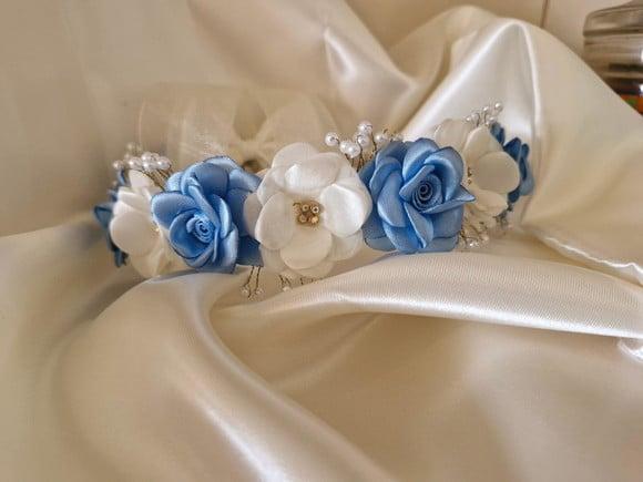 Coroa para Daminhas Azul Serenity com Off White