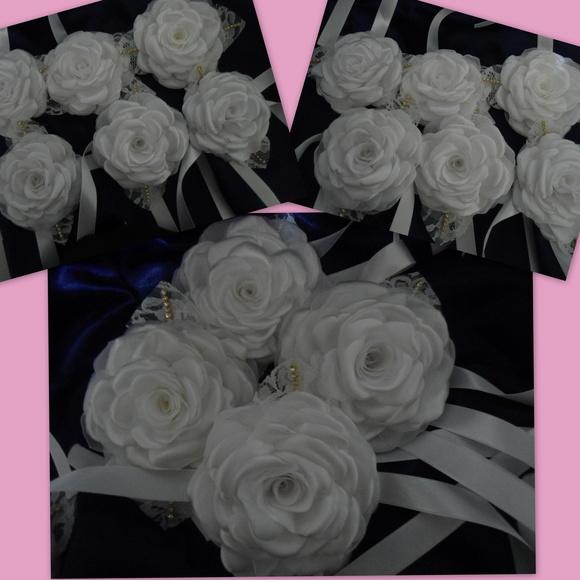 CORSAGES PARA NOIVAS E MADRINHAS