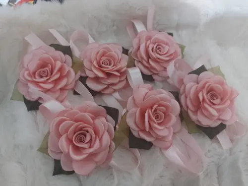 Corsage Rose