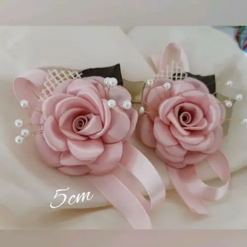 Corsage Delicado