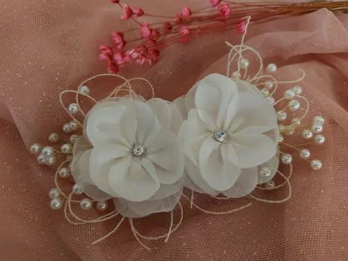 Arranjo flores off white