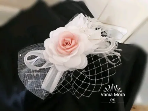 Fascinator para daminhas