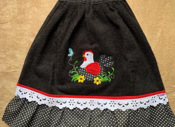 Bate Mão Bordado Preto Galinha