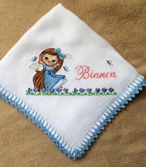 Fralda de Boca Bordada Princesa