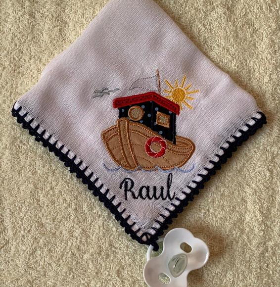 Fralda de Boca com Porta Chupeta