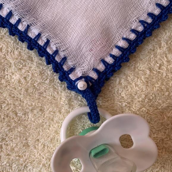 Fralda de Boca com Porta Chupeta Foguete