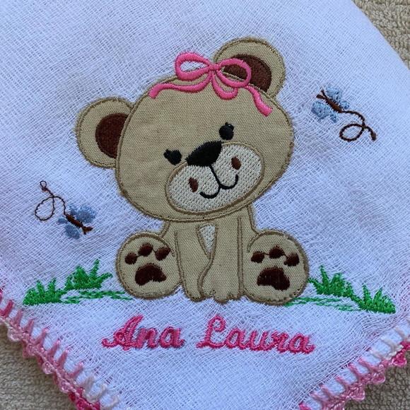 Fralda de Passeio Bordada Personalizada