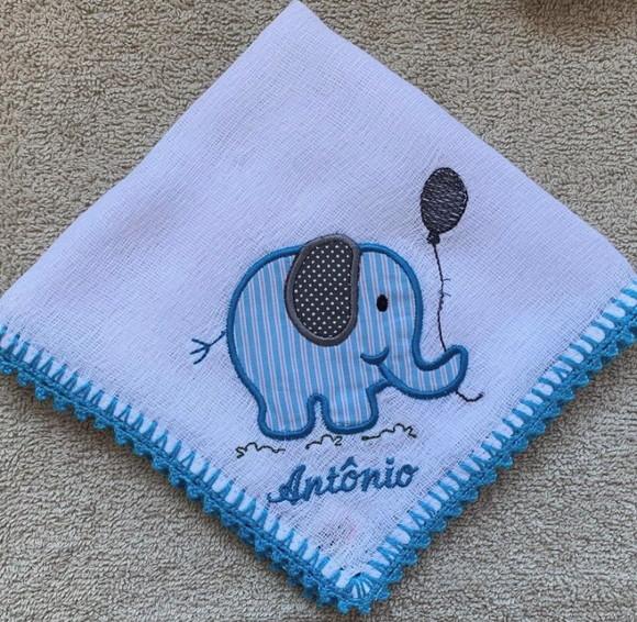 Fraldas Bordadas Personalizadas de Boca