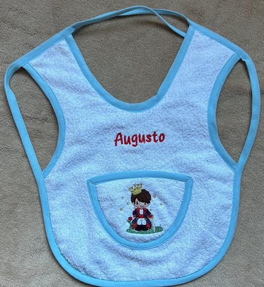 Kit Babador e Toalhinha Bordados Pequeno Príncipe