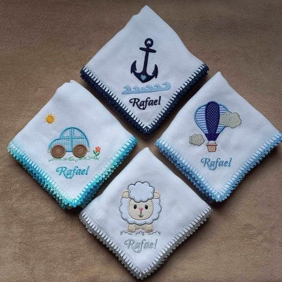 Kit de Fraldas de Passeio Bordadas Menino