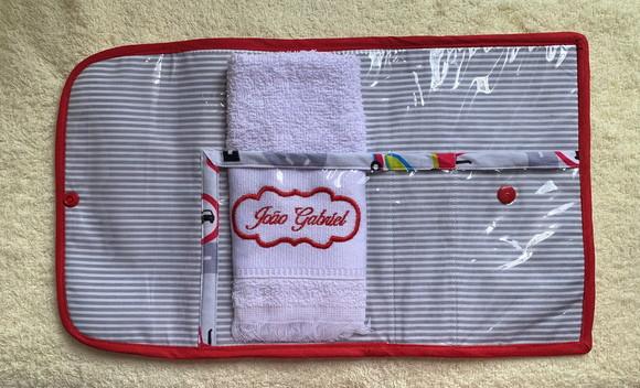 Kit de Higiene Bucal Infantil Menino