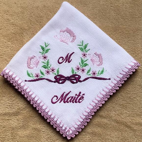 Kit Enxoval Bebê Personalizado Bordado Floral Lilás