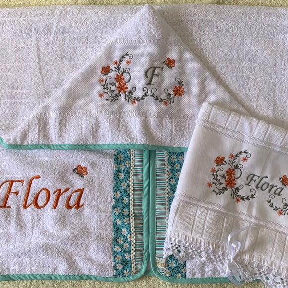 Kit Enxoval Bebê Personalizado Bordado Toalha de Banho e Mão