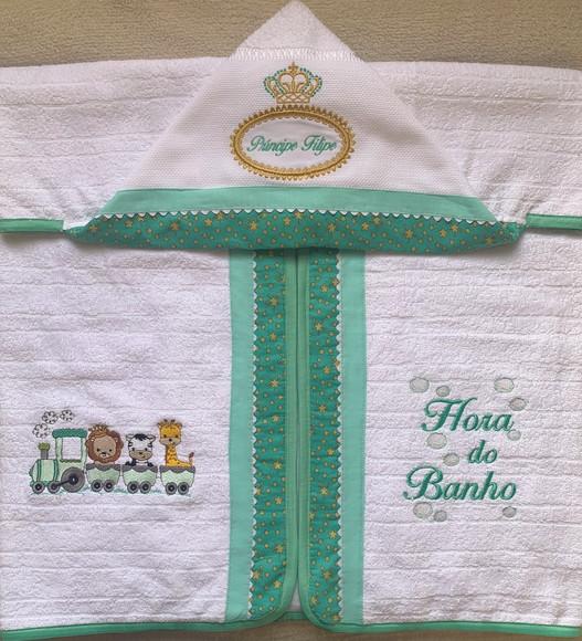 Kit Enxoval Bebê Personalizado Toalha e Fraldas