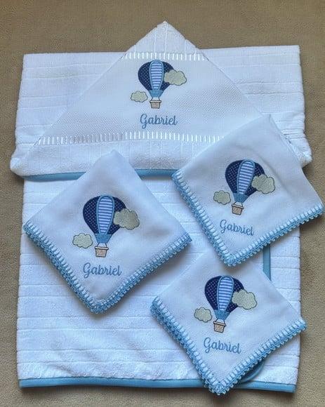 Kit Enxoval Bebê Personalizado Toalha e Fraldas Balão