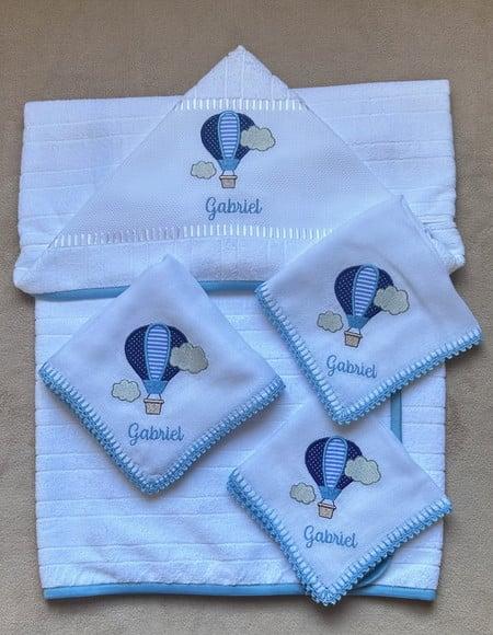 Kit Enxoval Bebê Personalizado Toalha e Fraldas Balão