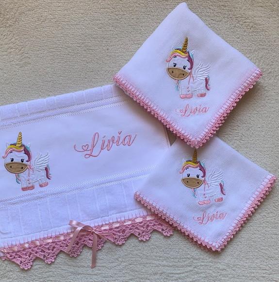 Kit Toalhinha e Fraldas de Boca e Passeio Unicórnio