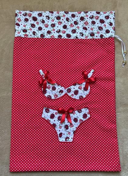 Porta Lingerie Grande para Viagem Poás Vermelho