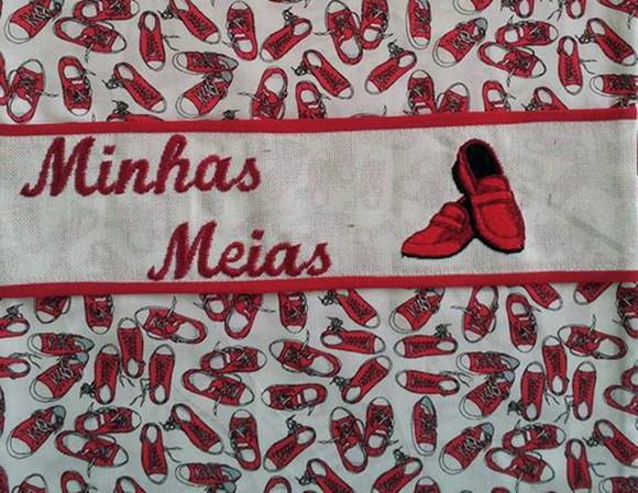 Porta Meias Adulto de Guarda Roupa